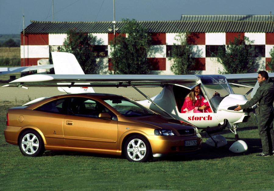  Opel Astra Coupe (G) 2000 года  (фото 15 из 42)